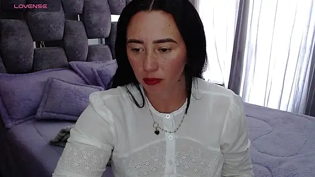 sara hott 1 online show from October 21, 2025, 8:09 pm