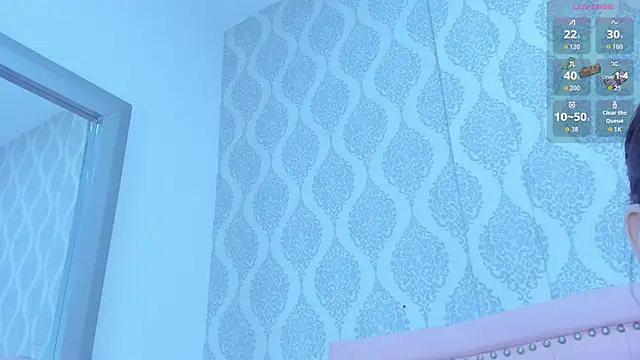 Pia Johnson  online show from September 16, 2025, 3:29 am