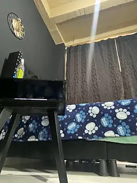 amareto queen online show from April 17, 2026, 9:07 pm