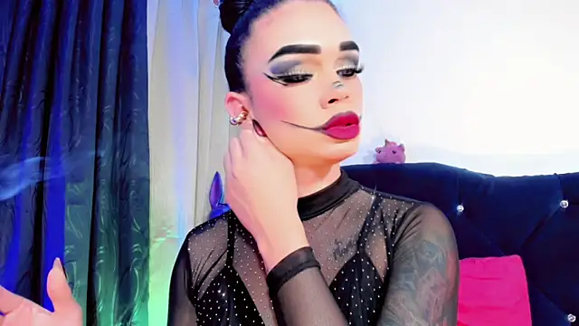 lesly xx online show from October 31, 2025, 3:07 am