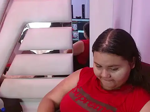 ValenTitis online show from November 1, 2025, 8:22 pm