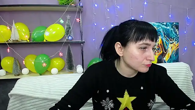 NinaFlawlees online show from January 14, 2025, 7:00 pm