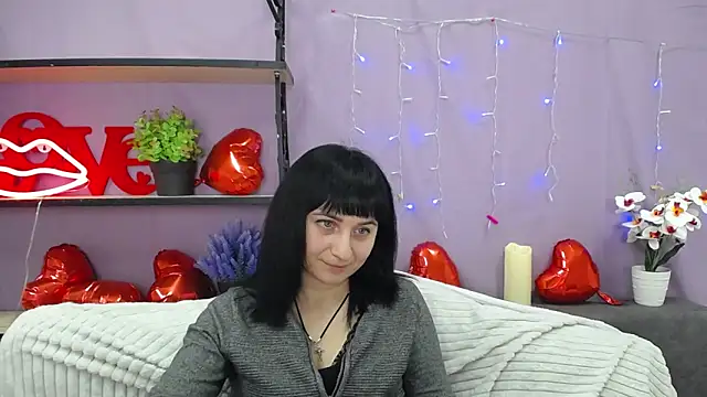 NinaFlawlees online show from March 8, 2025, 1:39 am