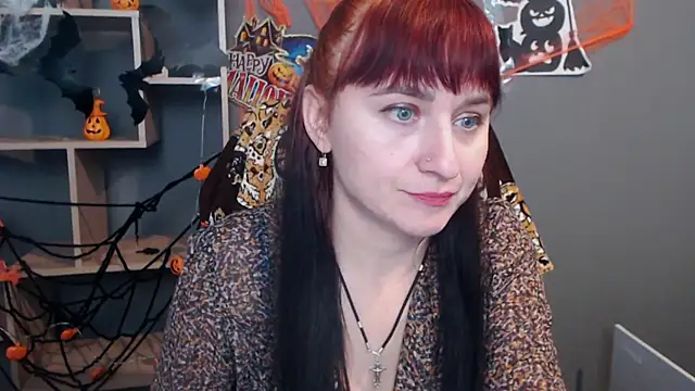 NinaFlawlees online show from November 3, 2025, 1:01 pm