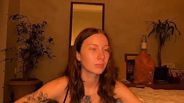 elfess online show from September 17, 2025, 6:20 pm