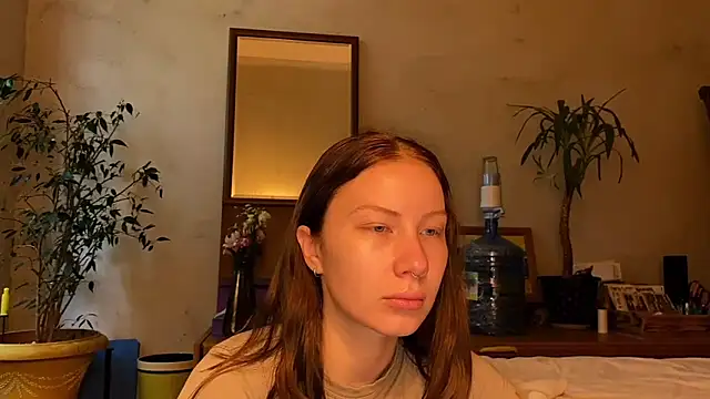 elfess online show from October 4, 2025, 6:44 am