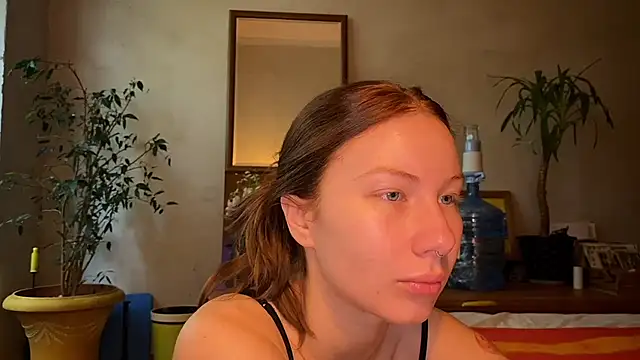 elfess online show from October 5, 2025, 6:45 am