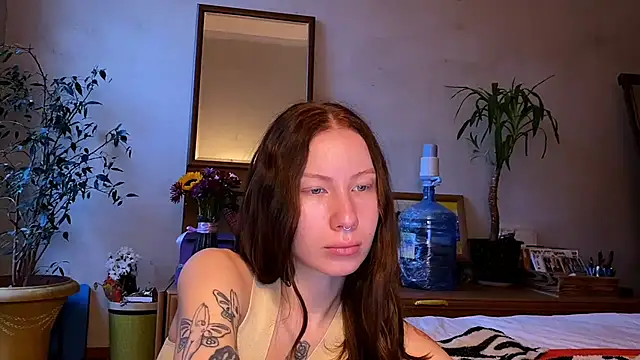 elfess online show from October 21, 2025, 5:30 am