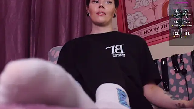 Luna Blake online show from March 19, 2025, 7:17 pm