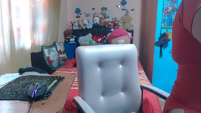 milfeddy  online show from November 9, 2025, 12:47 pm