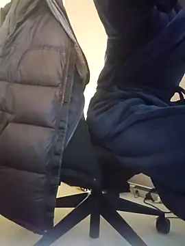 AmGuy23 online show from December 19, 2024, 9:06 pm