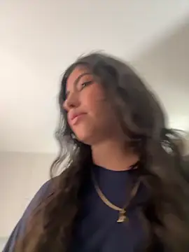 Gaby zahir  online show from September 17, 2025, 10:39 am