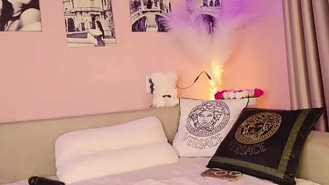 NaomiBlack35 online show from September 10, 2025, 7:25 pm