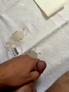 KielerMen online show from September 16, 2025, 1:12 pm