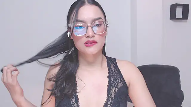 Snapshot of 1eve_rox chatting on April 17, 2026, 11:52 pm 1eve rox online show from April 17, 2026, 11:52 pm