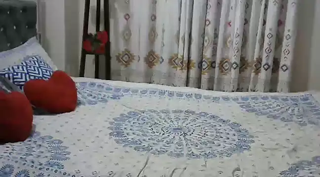 cutebengaligirl online show from December 13, 2024, 9:09 pm