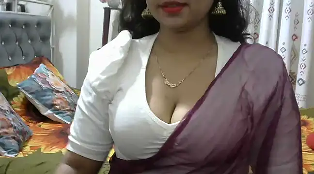 cutebengaligirl online show from January 1, 2025, 10:56 pm