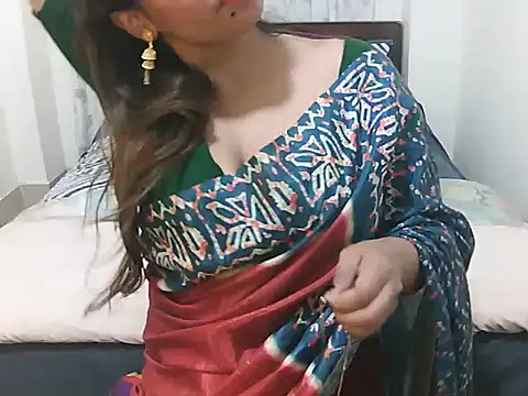 cutebengaligirl online show from December 17, 2025, 11:55 pm