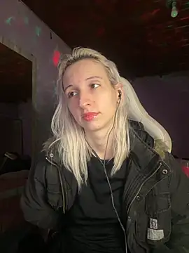 bunnydark00 online show from September 8, 2025, 9:58 pm