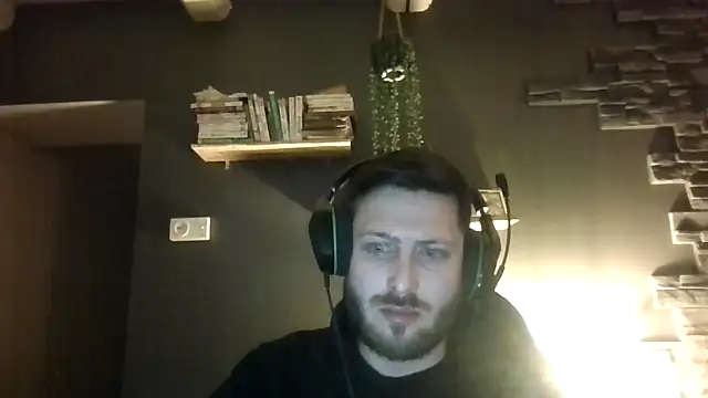 lololaland online show from February 8, 2026, 4:16 am