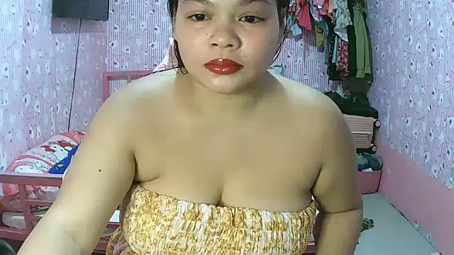 Snapshot of shaira4u chatting on July 23, 2026, 8:23 am shaira4u online show from July 23, 2026, 8:23 am