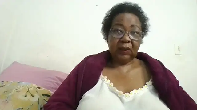 KinkyRicoSaisyours online show from June 17, 2026, 5:54 am