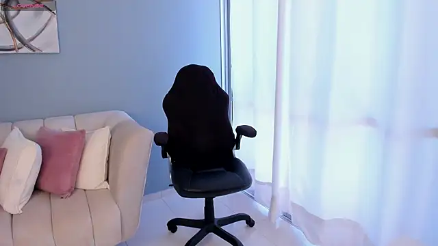 BrookeMiller online show from April 20, 2026, 6:42 pm