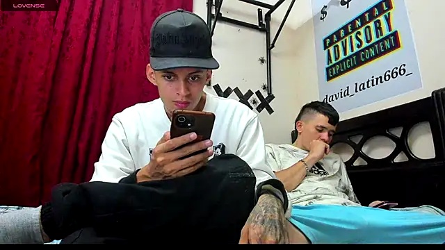 davidlatin66 online show from January 22, 2025, 2:59 am