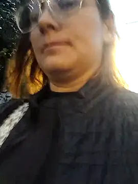 SarahDeyvis online show from October 31, 2025, 10:38 am