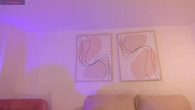 EveBensonX online show from March 21, 2026, 12:54 pm