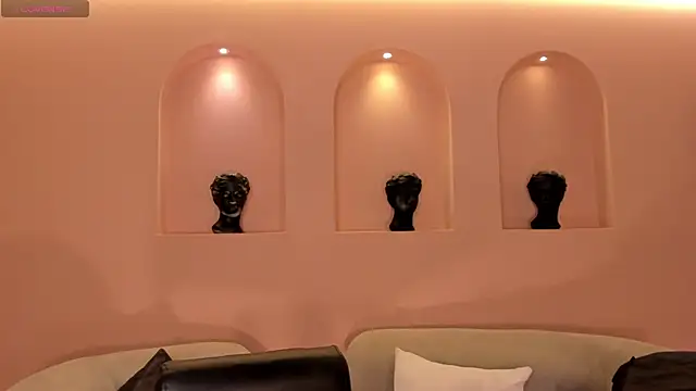 EveBensonX online show from April 21, 2026, 1:42 am