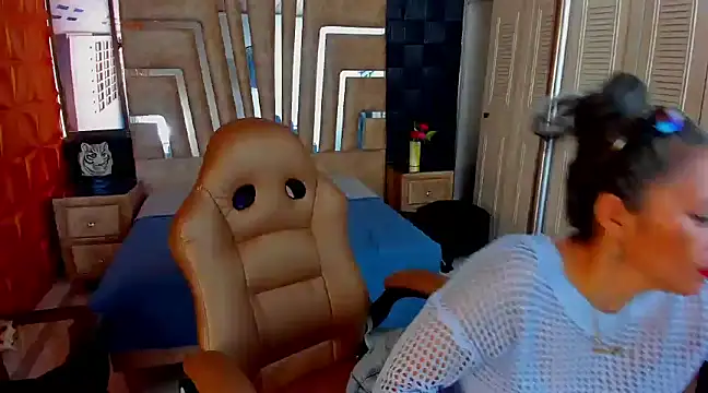 Snapshot of cute_sassy chatting on February 17, 2025, 8:58 pm cute sassy online show from February 17, 2025, 8:58 pm