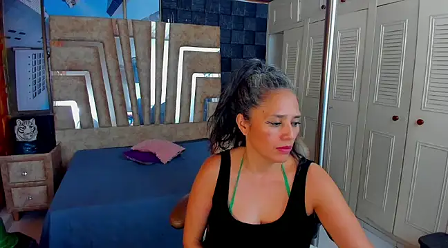 Snapshot of cute_sassy chatting on March 21, 2025, 9:01 pm cute sassy online show from March 21, 2025, 9:01 pm