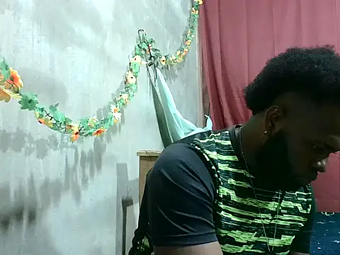 2ocmaxi online show from March 14, 2026, 3:39 pm