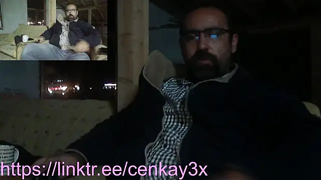 masculine bear daddy online show from November 10, 2025, 4:28 pm