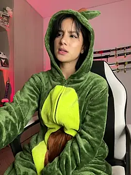 Snapshot of Ale_Lewis chatting on December 7, 2024, 11:23 pm Ale Lewis online show from December 7, 2024, 11:23 pm