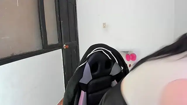 smile sweetpao online show from September 18, 2025, 12:18 pm