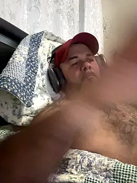 Cristian-Brayan online show from November 3, 2025, 1:56 pm