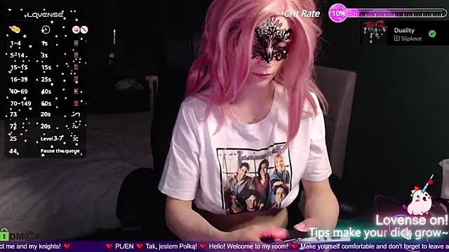 strawberry muffin online show from February 13, 2025, 6:38 pm