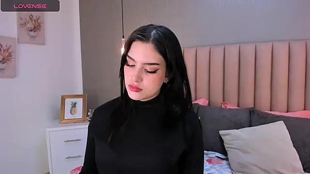 Alexa Thaylor  online show from January 23, 2025, 2:07 pm