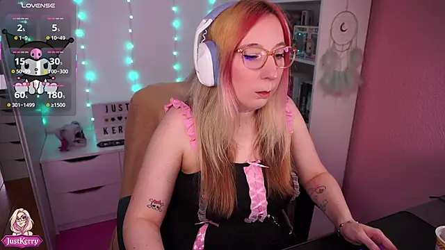 JustKerry online show from November 3, 2025, 9:43 am