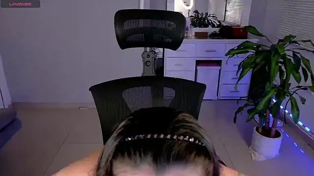 ImLui lu online show from January 24, 2025, 11:45 pm