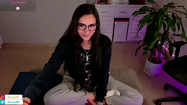 ImLui lu online show from January 30, 2025, 4:06 am