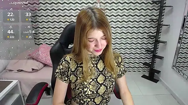 LILAFAVE online show from February 15, 2025, 12:22 pm