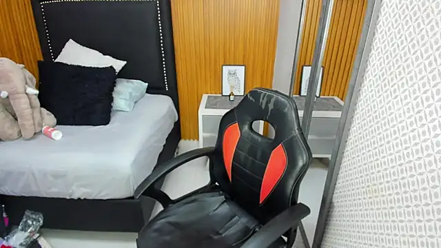 LILAFAVE online show from September 24, 2025, 12:19 pm