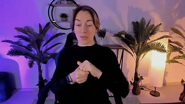 RebeccaMartinez online show from December 29, 2024, 5:31 am