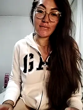 katha steele  online show from January 14, 2025, 9:35 am