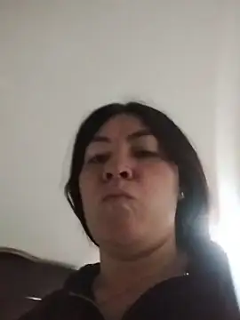 katha steele  online show from November 1, 2025, 10:50 am