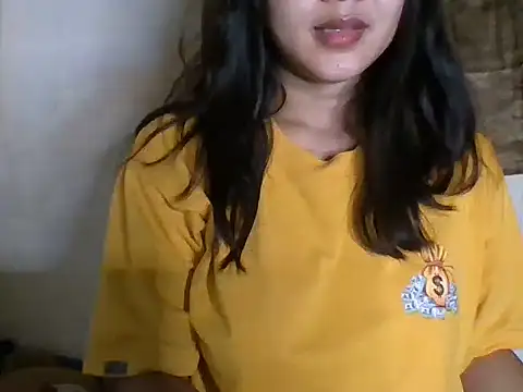 Snapshot of _smiling4u_ chatting on July 16, 2026, 1:06 pm smiling4u online show from July 16, 2026, 1:06 pm