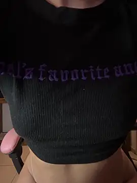 LittleBabyCat22 online show from March 6, 2026, 4:09 am